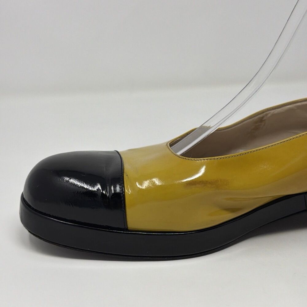Chanel Vintage Slingback Heels Yellow Black Cap Toe Patent Leather EU 40 Italy - Picture 10 of 16